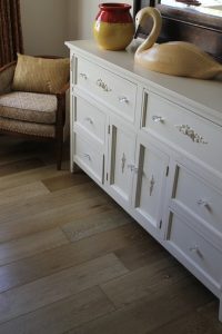 White cabinets | Direct Carpet Unlimited